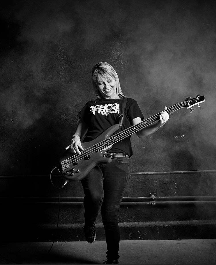 bass guitar lessons for adults