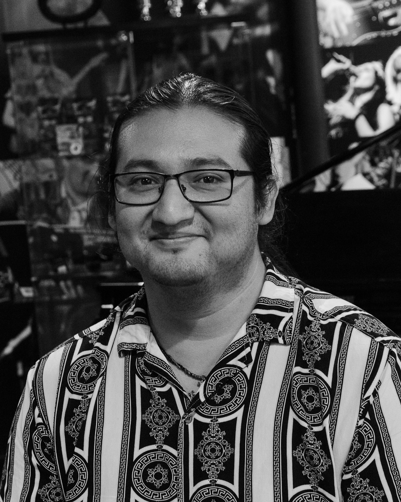 Guitar Teacher, Bass Guitar Teacher Diego Nava