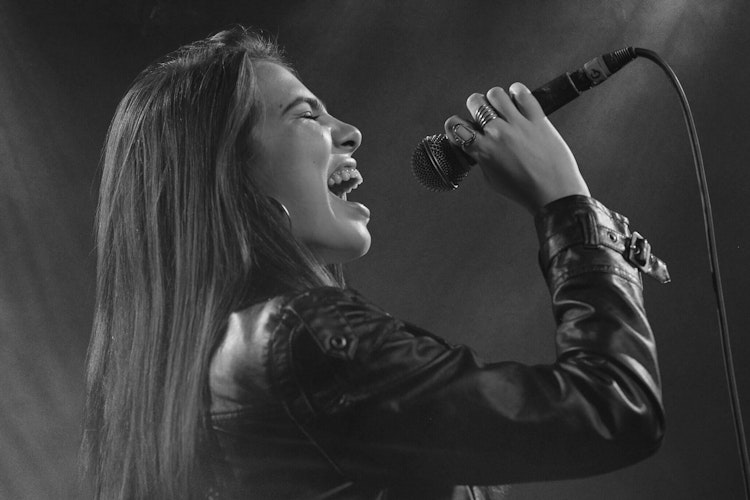 How to warm up your singing voice