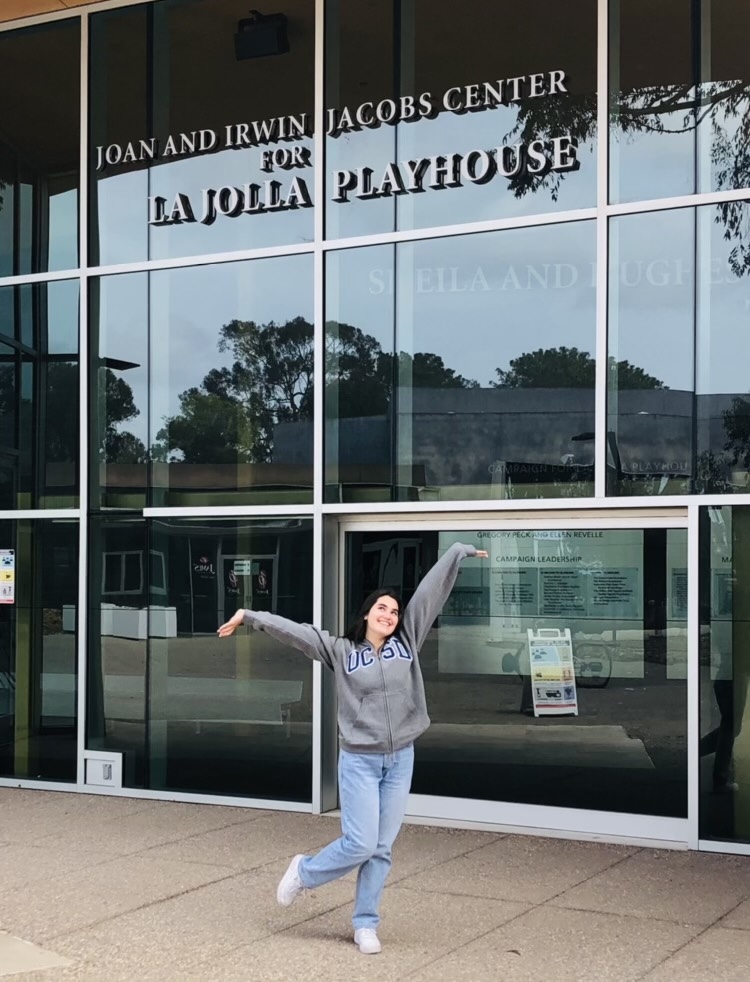 Vocal Teacher, Little Wing Teacher Olivia