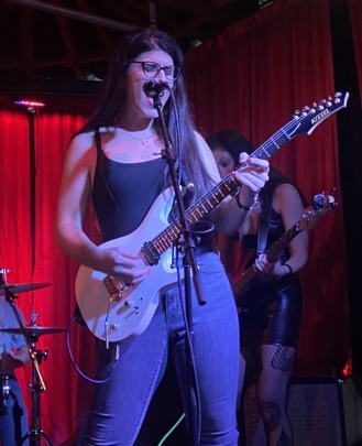 Guitar Teacher, Bass Guitar Teacher Pearl Gold