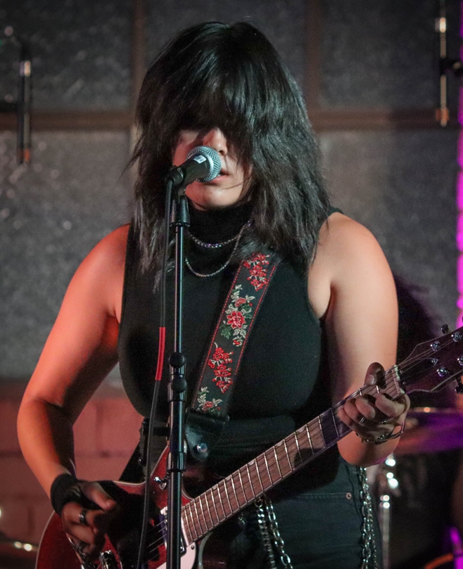 Guitar Teacher, Bass Guitar Teacher Macie Vergeire