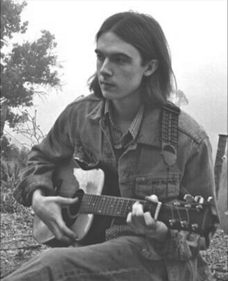 Guitar Teacher, Bass Guitar Teacher, Keyboard + Piano Teacher Paxton McMurray